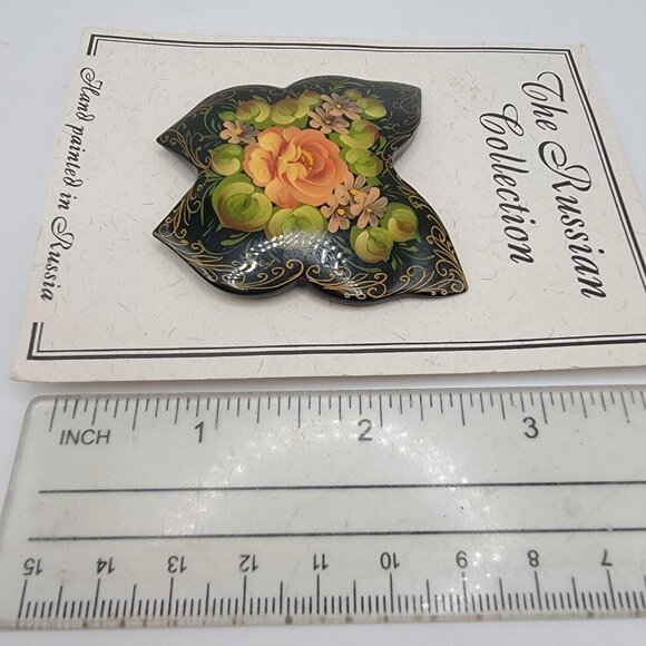 Vintage Hand Painted Russian Lacquer Black Butterfly Brooch Red Flowers Gold - Picture 3 of 3